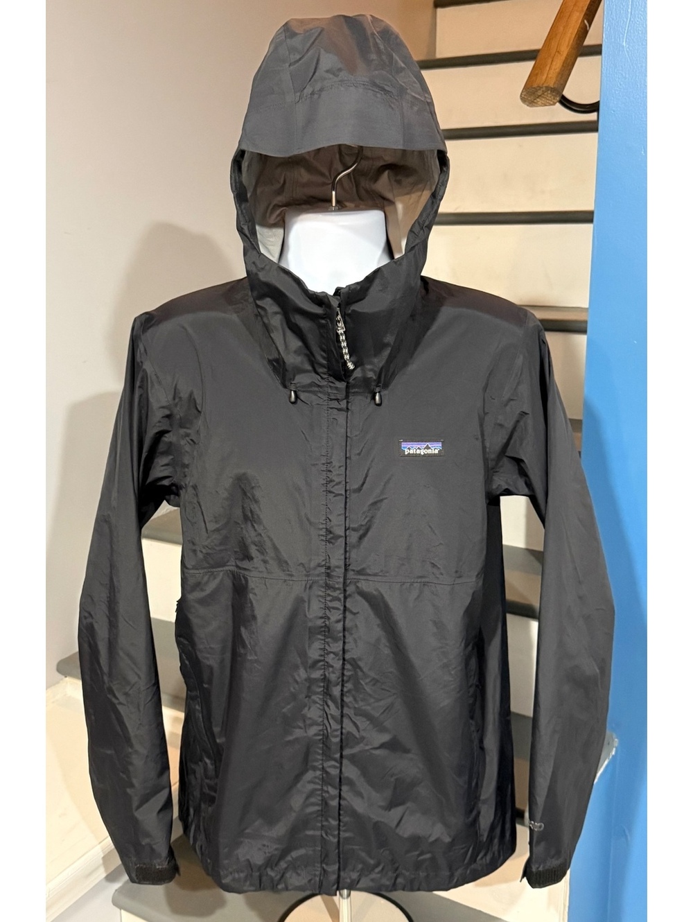 Patagonia Mens Medium Torrentshell 3L H2NO Black Light Weight Hooded Rain Jacket